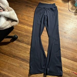 Ptula flare leggings